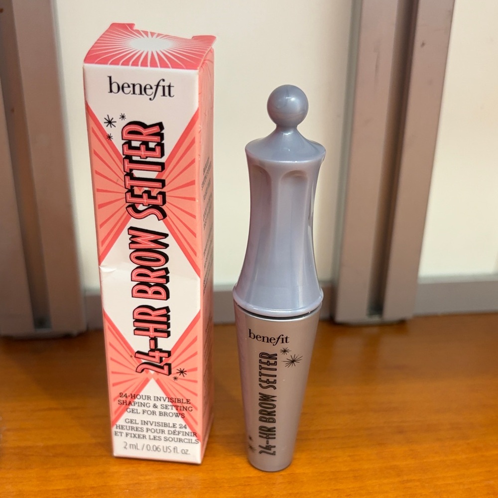 Benefit Brow Setter Gel in Pink and White
